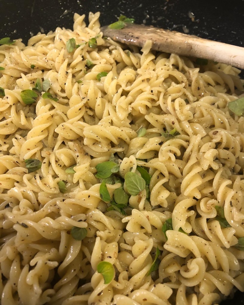 This image has an empty alt attribute; its file name is adea34f2-7d17-4c47-bf72-abf23bafe966.jpg